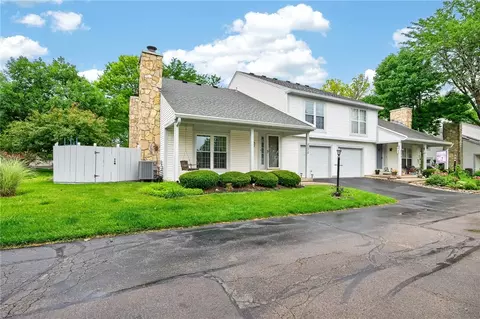 Exterior - 2070 Foxknoll Dr, Centerville, OH 45458 photo 3 of 8