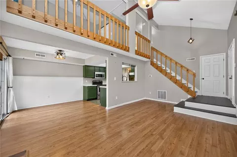 Living - 2070 Foxknoll Dr, Centerville, OH 45458 photo 4 of 8