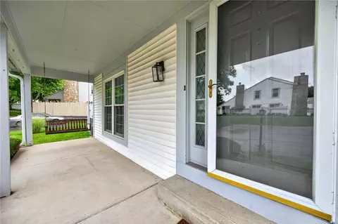 Exterior - 2070 Foxknoll Dr, Centerville, OH 45458 photo 5 of 8