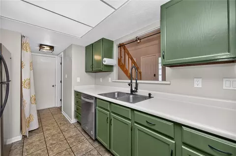 Kitchen - 2070 Foxknoll Dr, Centerville, OH 45458 photo 2 of 3
