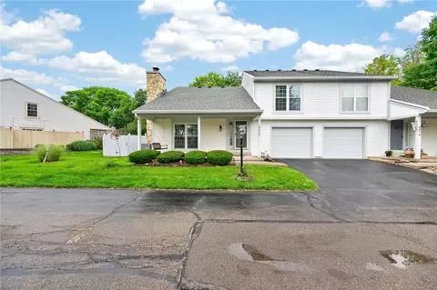 Exterior - 2070 Foxknoll Dr, Centerville, OH 45458 photo 2 of 8