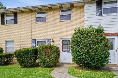 2939 Derr Rd, Springfield, OH 45503 photo 2