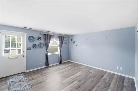 2939 Derr Rd, Springfield, OH 45503 photo 9