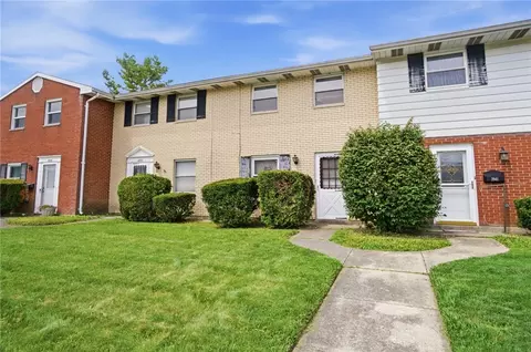 2939 Derr Rd, Springfield, OH 45503 photo 1