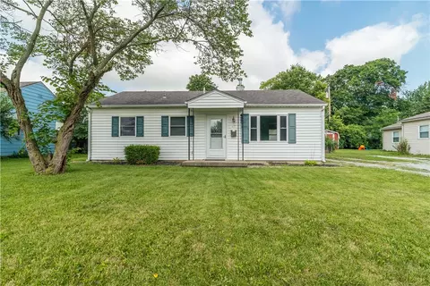 47 Kiser Dr, Tipp City, OH 45371