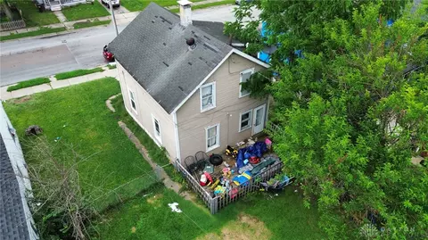 Exterior - 910 Pine St, Springfield, OH 45505 photo 2 of 2