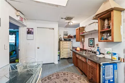 928 E High St, Springfield, OH 45505 photo 22