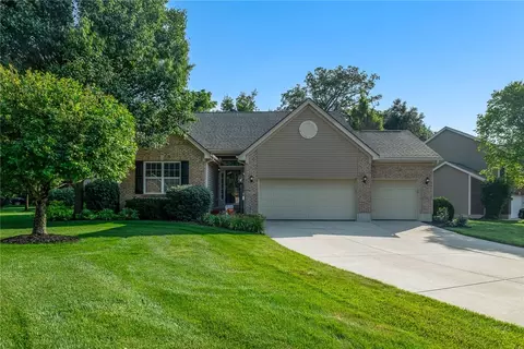 5811 Oak Creek Trl, Huber Heights, OH 45424