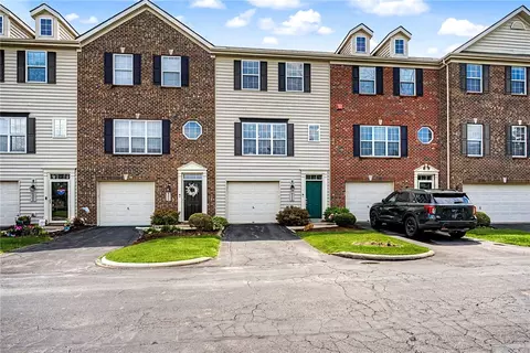 9424 Tahoe Dr, Dayton, OH 45458