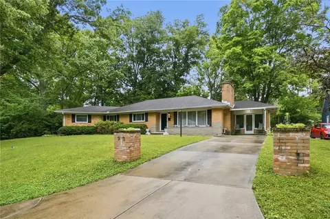 92 Winnet Dr, Dayton, OH 45415