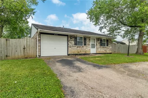 6743 Tiger Dr, Huber Heights, OH 45424