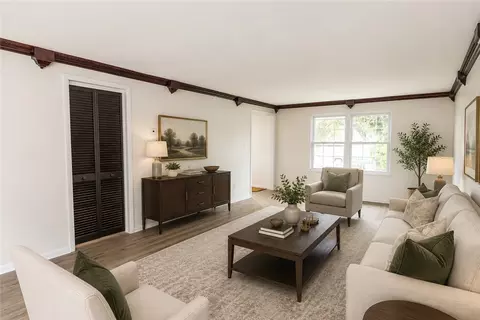 Living - 2943 Imperial Blvd, Springfield, OH 45503 photo 1 of 6