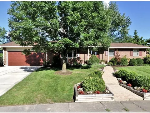 749 Kenbrook Dr, Vandalia, OH 45377