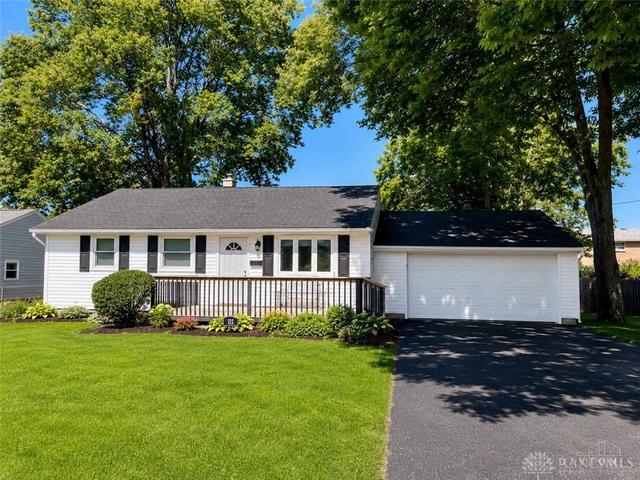 111 Stadia Dr, Franklin, OH 45005