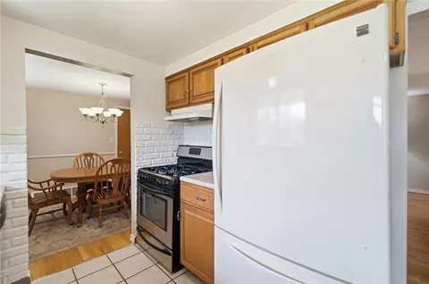 Kitchen - 801 Cushing Ave, Kettering, OH 45429 photo 6 of 6