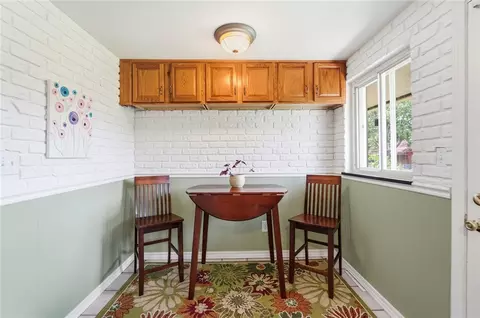 Dining - 801 Cushing Ave, Kettering, OH 45429 photo 3 of 3