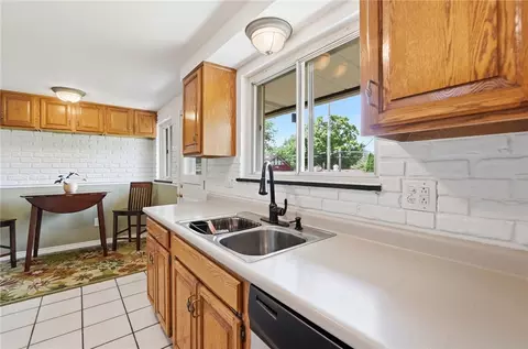 Kitchen - 801 Cushing Ave, Kettering, OH 45429 photo 3 of 6