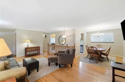 Living - 801 Cushing Ave, Kettering, OH 45429 photo 4 of 4