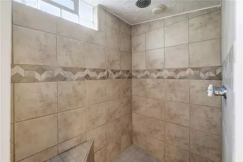 Bath - 801 Cushing Ave, Kettering, OH 45429 photo 3 of 4