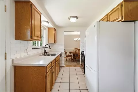 Kitchen - 801 Cushing Ave, Kettering, OH 45429 photo 4 of 6