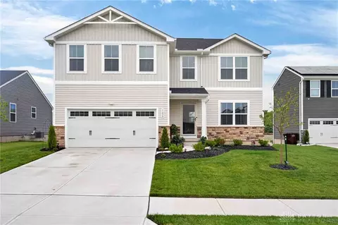 Exterior - 1650 Bishop Ct, Sidney, OH 45365 photo 4 of 10
