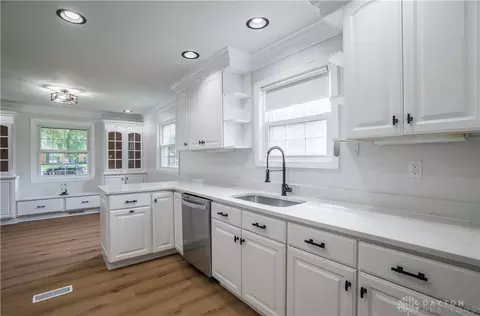 Kitchen - 2776 Corlington Dr, Kettering, OH 45440 photo 3 of 3