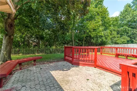 Exterior - 2776 Corlington Dr, Kettering, OH 45440 photo 6 of 11