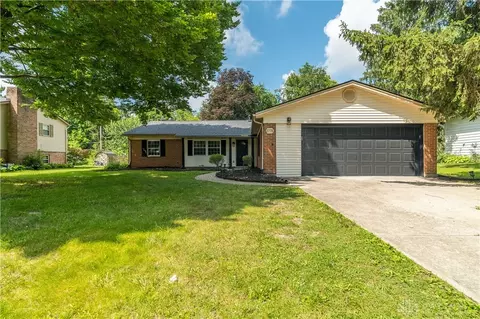 2776 Corlington Dr, Kettering, OH 45440