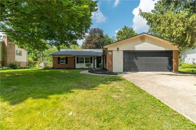 2776 Corlington Dr, Kettering, OH 45440