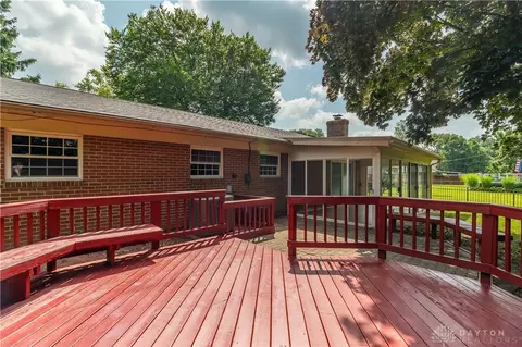 Exterior - 2776 Corlington Dr, Kettering, OH 45440 photo 8 of 11