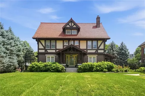 220 Central Ave, Dayton, OH 45406