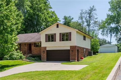 4117 Ridgecliff Dr, Dayton, OH 45440