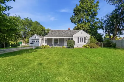 239 S Pleasant St, Enon, OH 45323