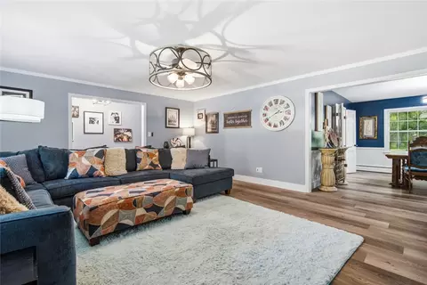 Living - 4909 Bofield Dr, Kettering, OH 45429 photo 2 of 2