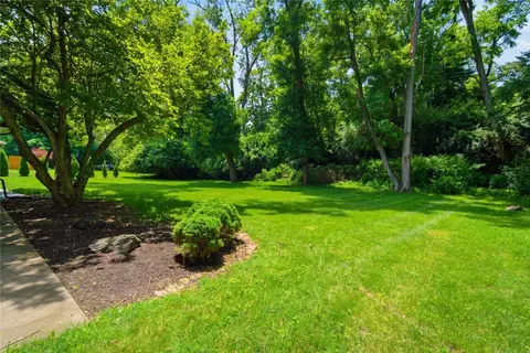 Exterior - 4909 Bofield Dr, Kettering, OH 45429 photo 10 of 11