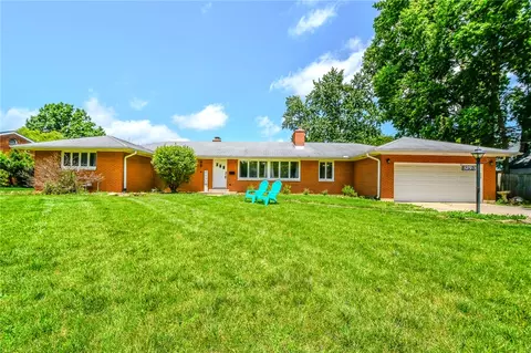 3290 Ridgeview Ave, Kettering, OH 45409