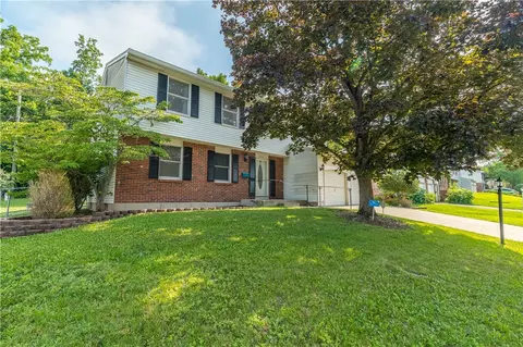 4813 Redbay Dr, Dayton, OH 45424