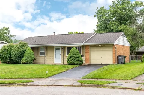 1367 Sheridan Ct, Troy, OH 45373