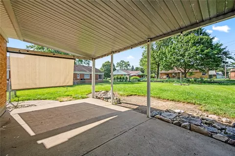 605 Lamont Dr, Kettering, OH 45429 photo 25