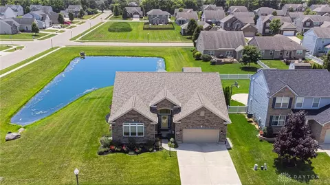 5010 Dayflower Dr, Tipp City, OH 45371