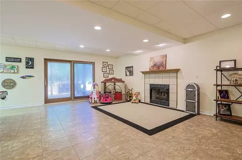 Living - 723 Nunner Rd, Maineville, OH 45039 photo 9 of 9