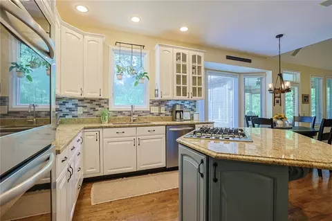 Kitchen - 723 Nunner Rd, Maineville, OH 45039 photo 2 of 5
