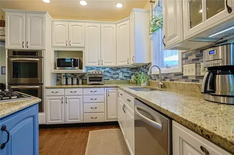 Kitchen - 723 Nunner Rd, Maineville, OH 45039 photo 4 of 5