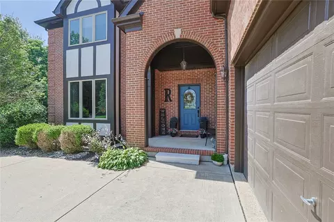 Exterior - 723 Nunner Rd, Maineville, OH 45039 photo 2 of 28