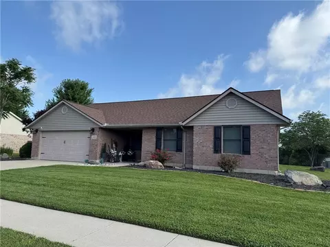 112 Goldenrod Dr, Eaton, OH 45320