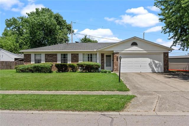 227 Cambridge Dr, Fairborn, OH 45324