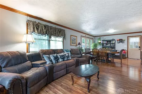 1118 Robin Rd, Springfield, OH 45503 photo 11