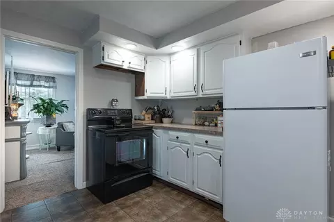 1118 Robin Rd, Springfield, OH 45503 photo 6