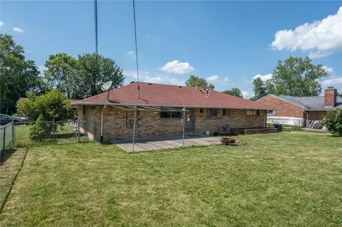 Exterior - 3802 Cordell Dr, Kettering, OH 45439 photo 5 of 10