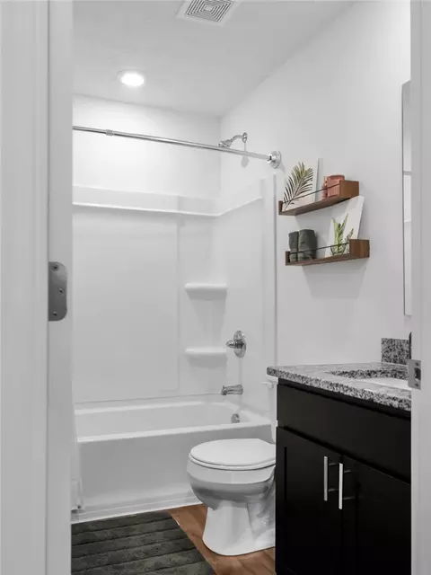 Bath - 5018 Willow Rd, Clayton, OH 45315 photo 2 of 2